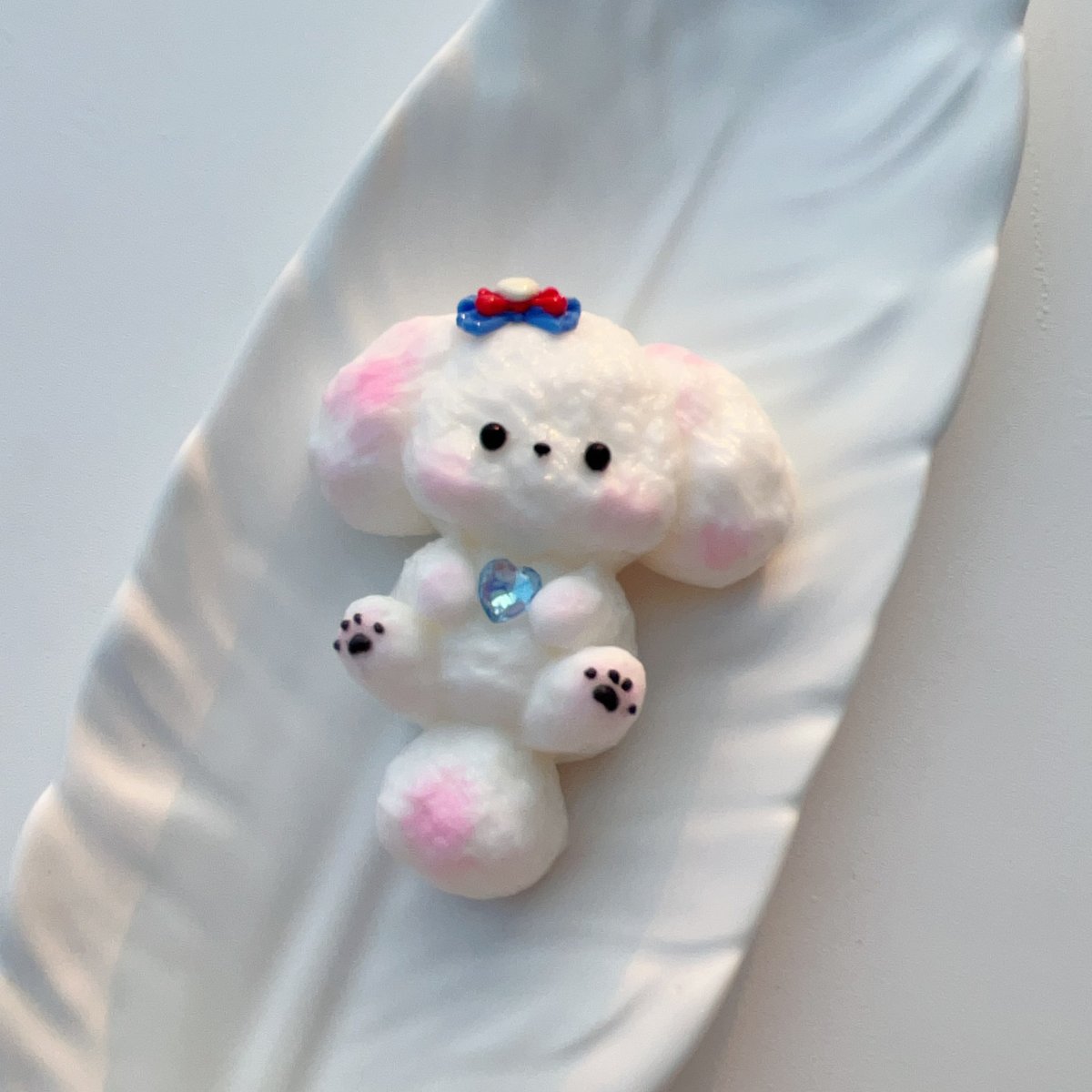 Perro princesa Taba Squishy hecho a mano