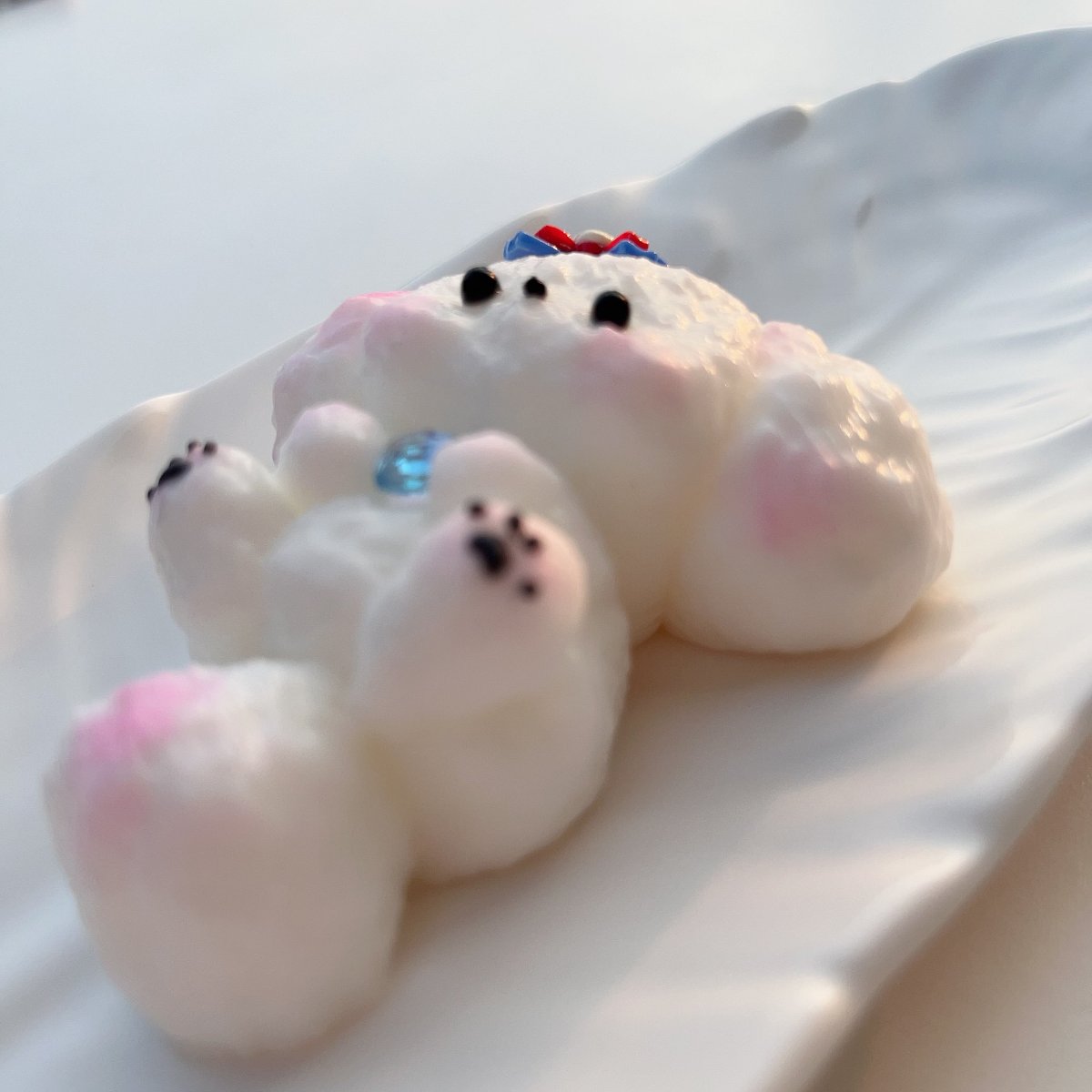 Perro princesa Taba Squishy hecho a mano